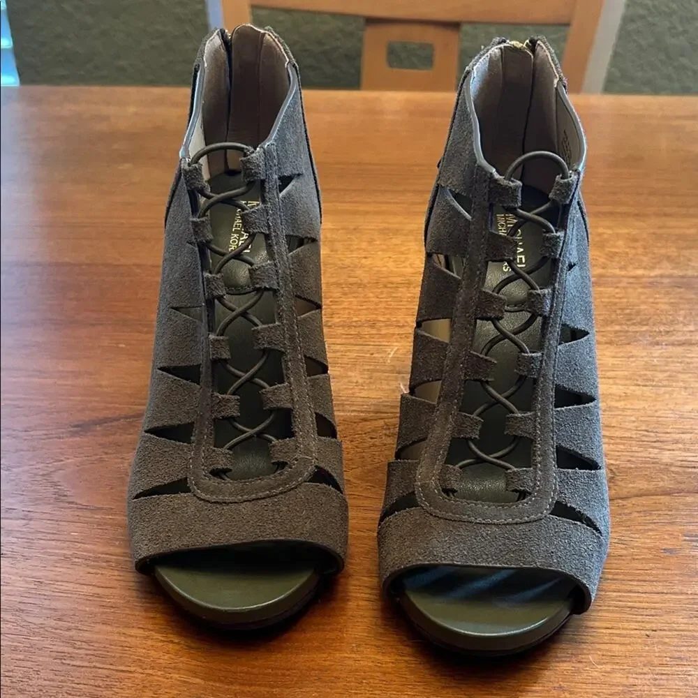 Michael Kors Taupe Suede Heeled Boots NWOT womens 7.5 - Picture 2 of 11